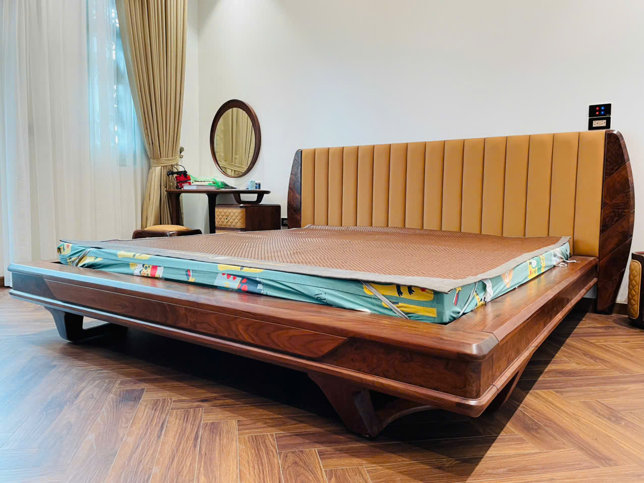 z7233002773006_e02d8cd84b43b5215a1bda30d1032995