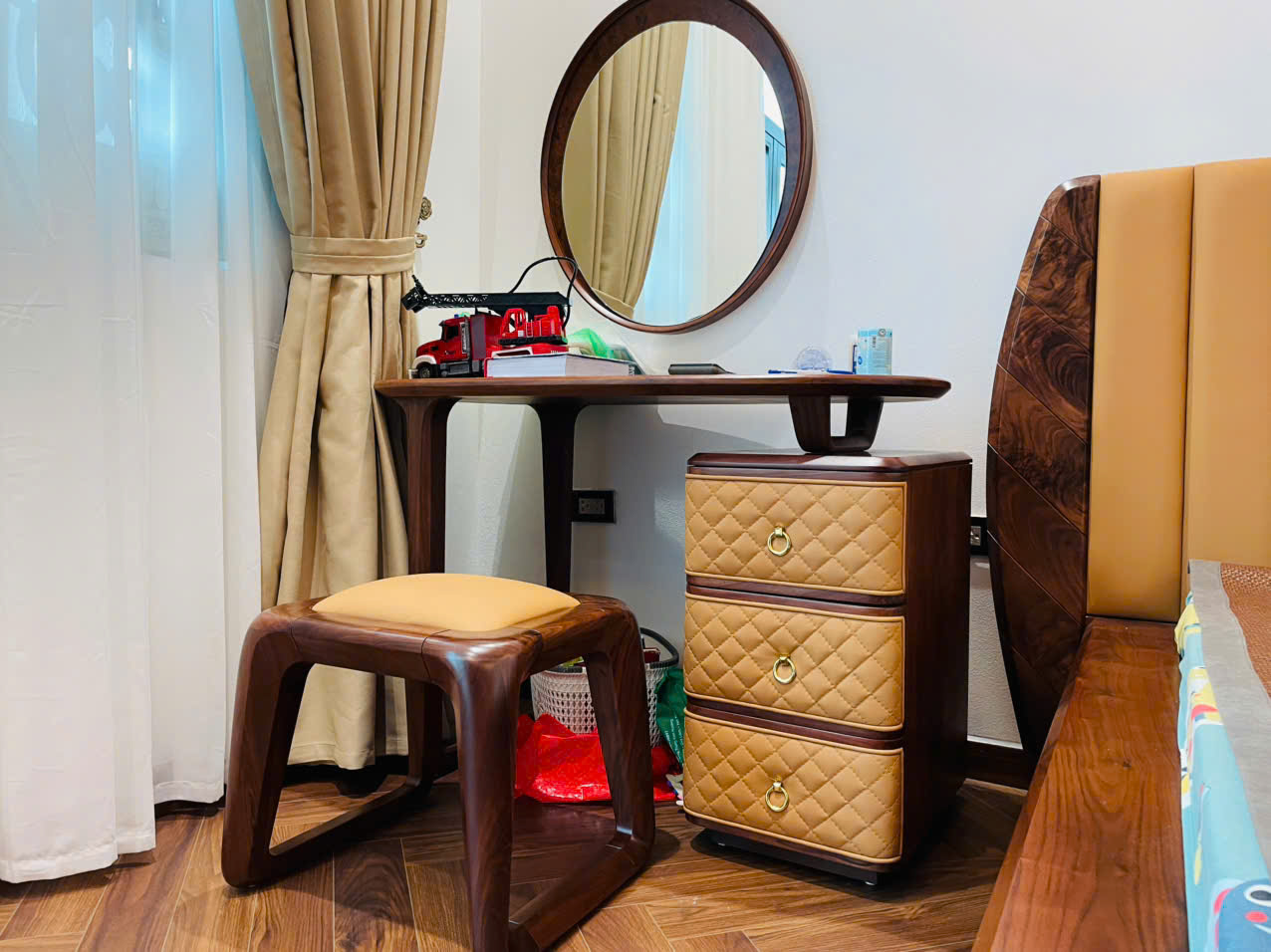 z7233003890028_4d7d7fc3e0b8979c4eca4393fef8abca